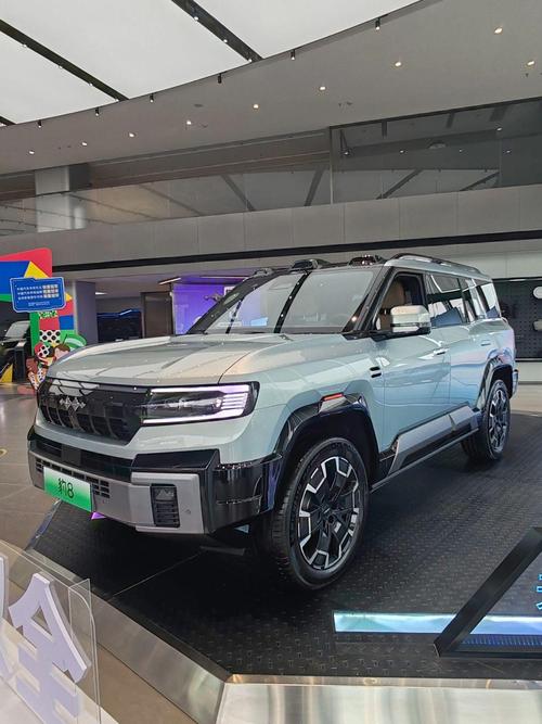 佛山193比亚迪方程豹硬派越野的爆款，英菲尼迪35周年与你共成长